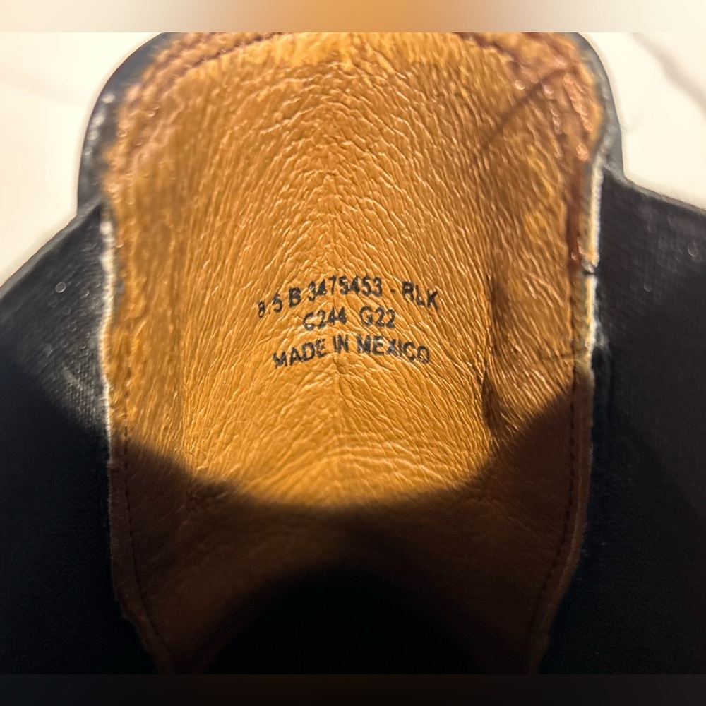 Frye Chelsea boot - Picture 5 of 11